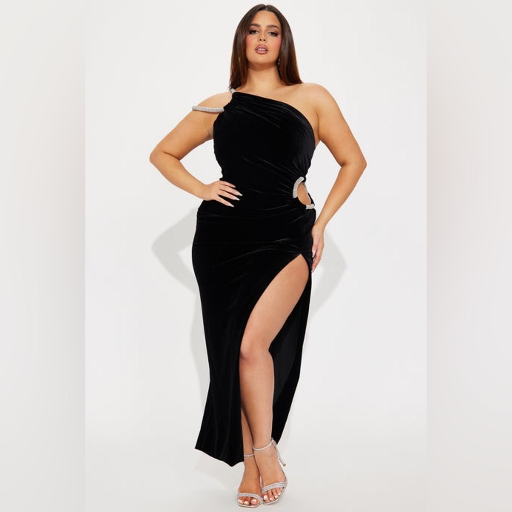 Fashion Nova Jewel Velvet Gown - Black Bling Cutout Open Slit Formal Size 1X New